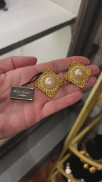 Vintage faux parel clipoorbellen Yves Saint Laurent