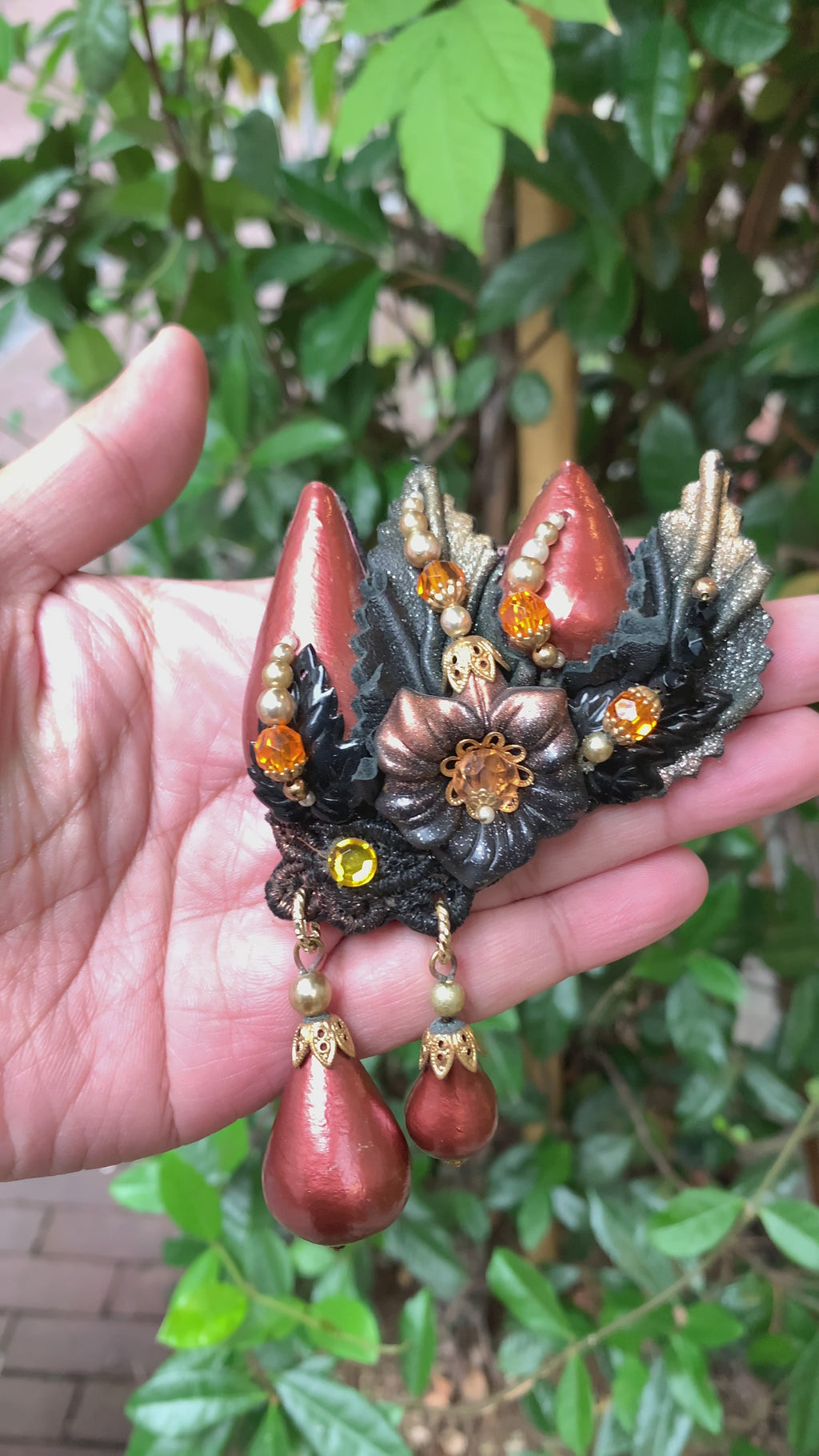 Vintage broche van Hervé De Chandrick