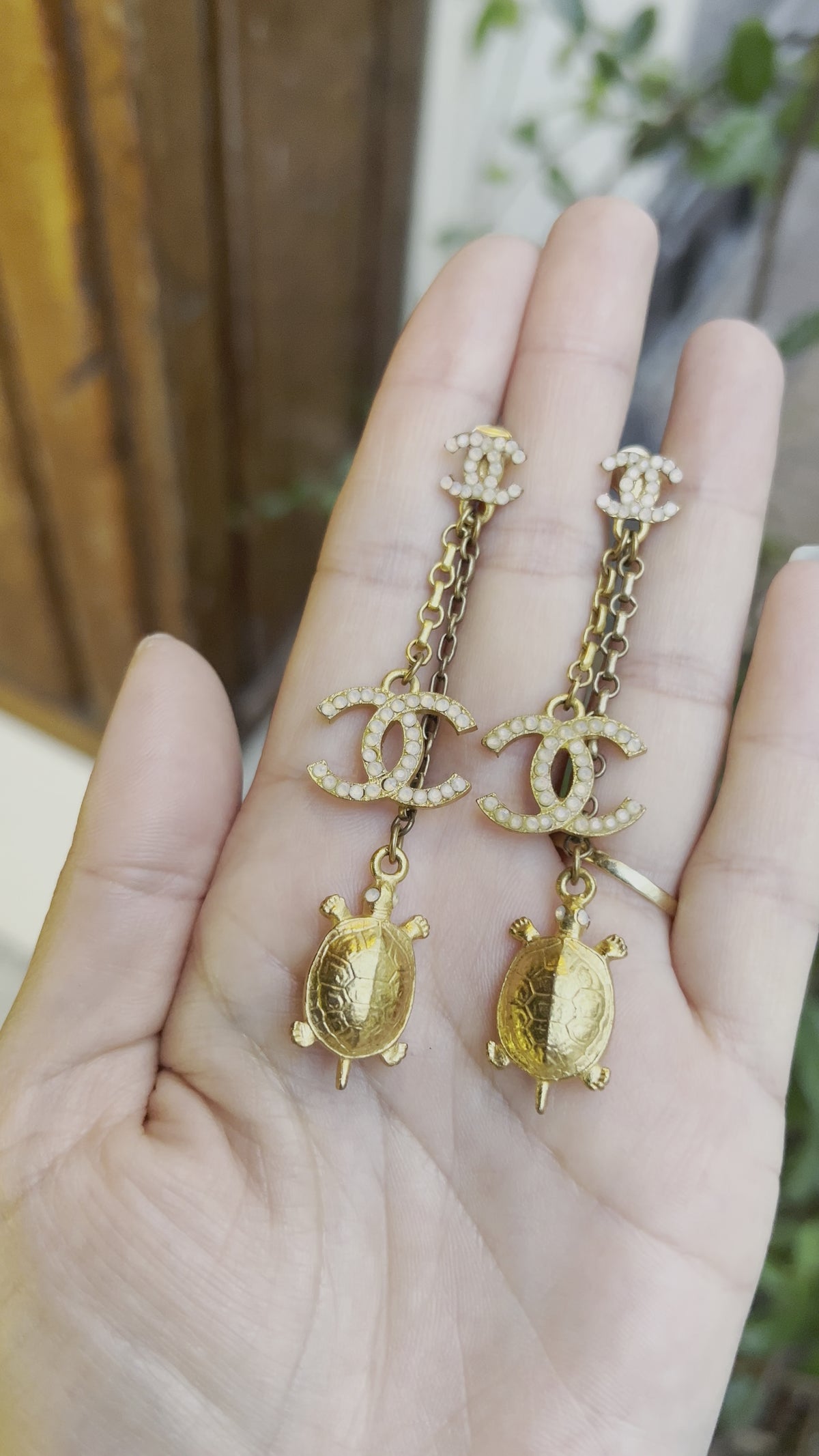 Chanel CC Logo Schildpad Oorbellen